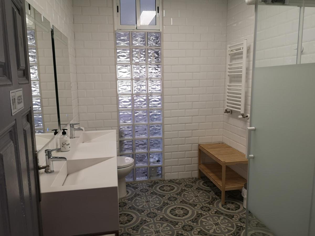 Hostal Del Arquitecto Vitoria-Gasteiz Exteriör bild